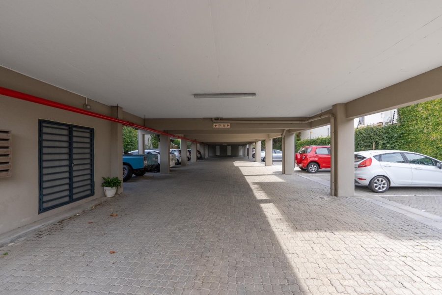 To Let 2 Bedroom Property for Rent in Observatory Western Cape